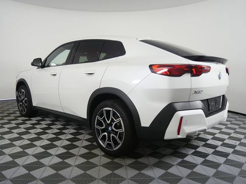 Certified 2025 BMW X2 xDrive28i w/ Technology Package AWD/4WD image 5