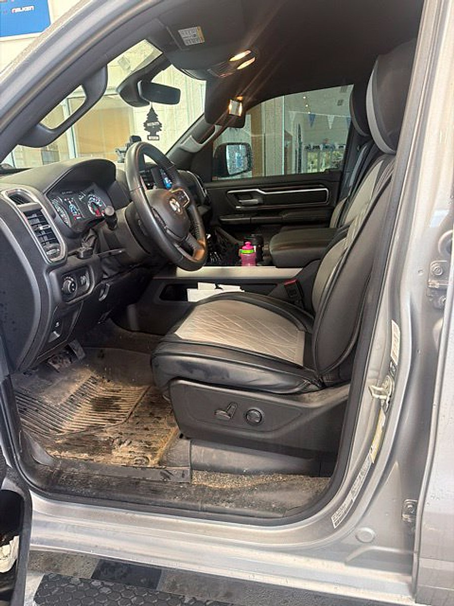 Used 2024 RAM 1500 Big Horn AWD/4WD image 4