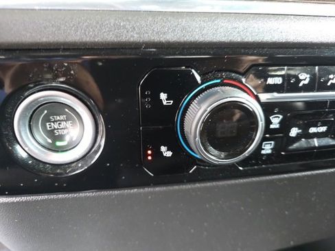 Used 2023 Chevrolet Silverado 1500 LT image 29