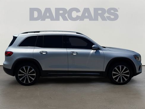 Used 2020 Mercedes-Benz GLB 250 w/ Premium Package image 8