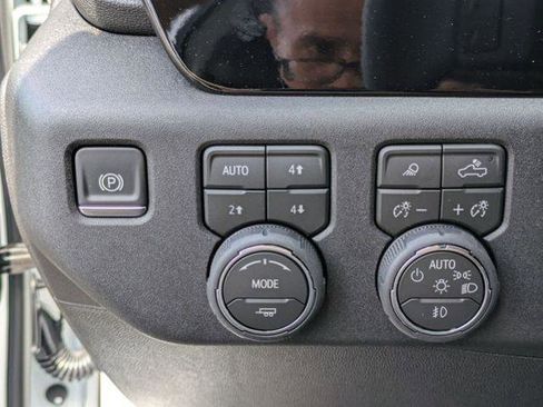 New 2026 Chevrolet Silverado 1500 RST AWD/4WD image 15