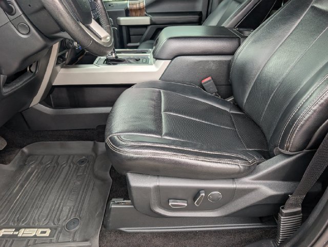 Used 2018 Ford F150 Lariat w/ Equipment Group 502A Luxury AWD/4WD image 16