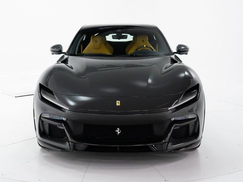 Used 2024 Ferrari Purosangue image 8