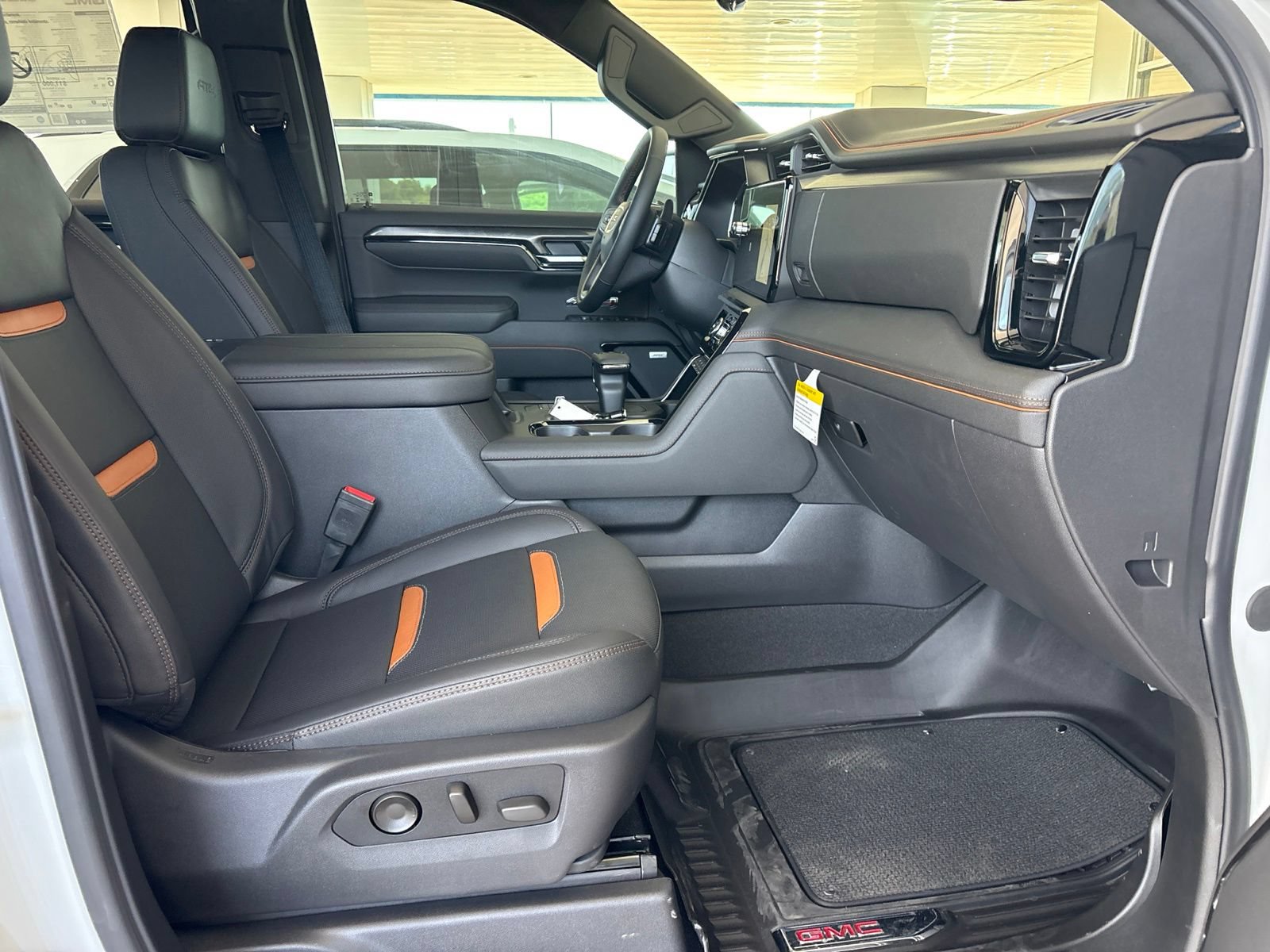 New 2026 GMC Sierra 1500 AT4 w/ AT4 Premium Package AWD/4WD image 20