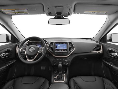 Used 2014 Jeep Cherokee Latitude w/ Cold Weather Group FWD image 10