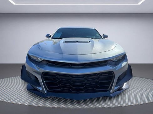 Used 2019 Chevrolet Camaro SS RWD image 10