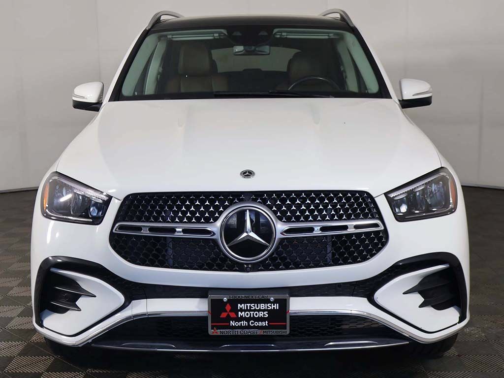 Used 2024 Mercedes-Benz GLE 450 4MATIC w/ AMG Line Exterior image 14