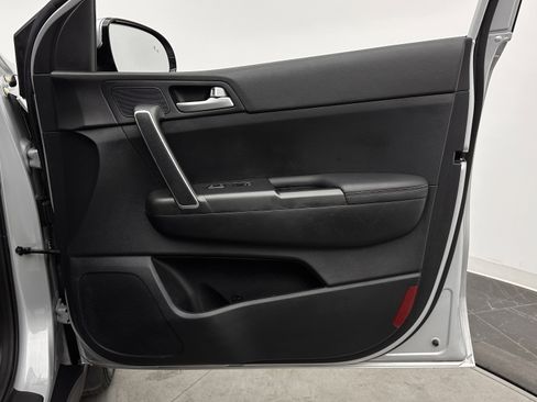 Used 2021 Kia Sportage LX w/ LX Fwd Popular Package image 33