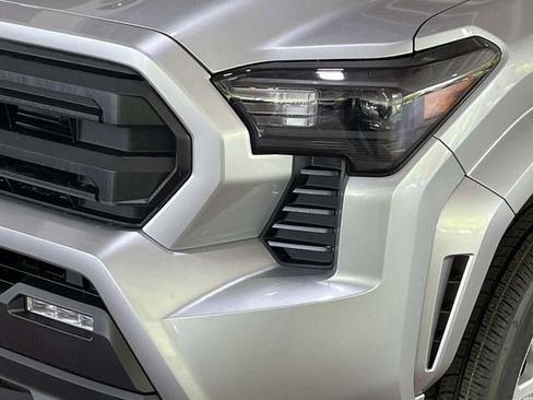 New 2026 Toyota Tacoma SR5 RWD image 10