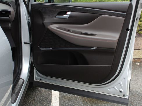 Used 2019 Hyundai Santa Fe AWD w/ Cargo Package image 18