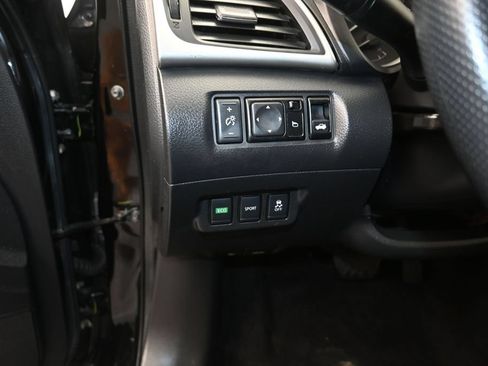 Used 2018 Nissan Sentra S FWD image 12