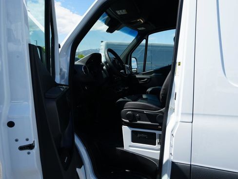 New 2026 Mercedes-Benz Sprinter 2500 image 17