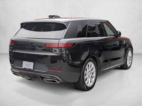 Certified 2025 Land Rover Range Rover Sport SE image 5