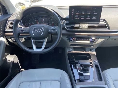Used 2023 Audi Q5 2.0T Premium w/ Convenience Package AWD/4WD image 14