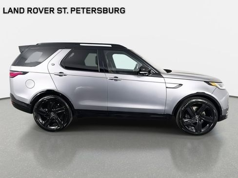New 2026 Land Rover Discovery Limited Edition image 4