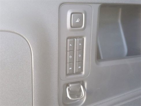 New 2025 Ford Expedition Active image 8