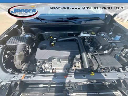 Used 2024 Chevrolet Equinox LT FWD image 29