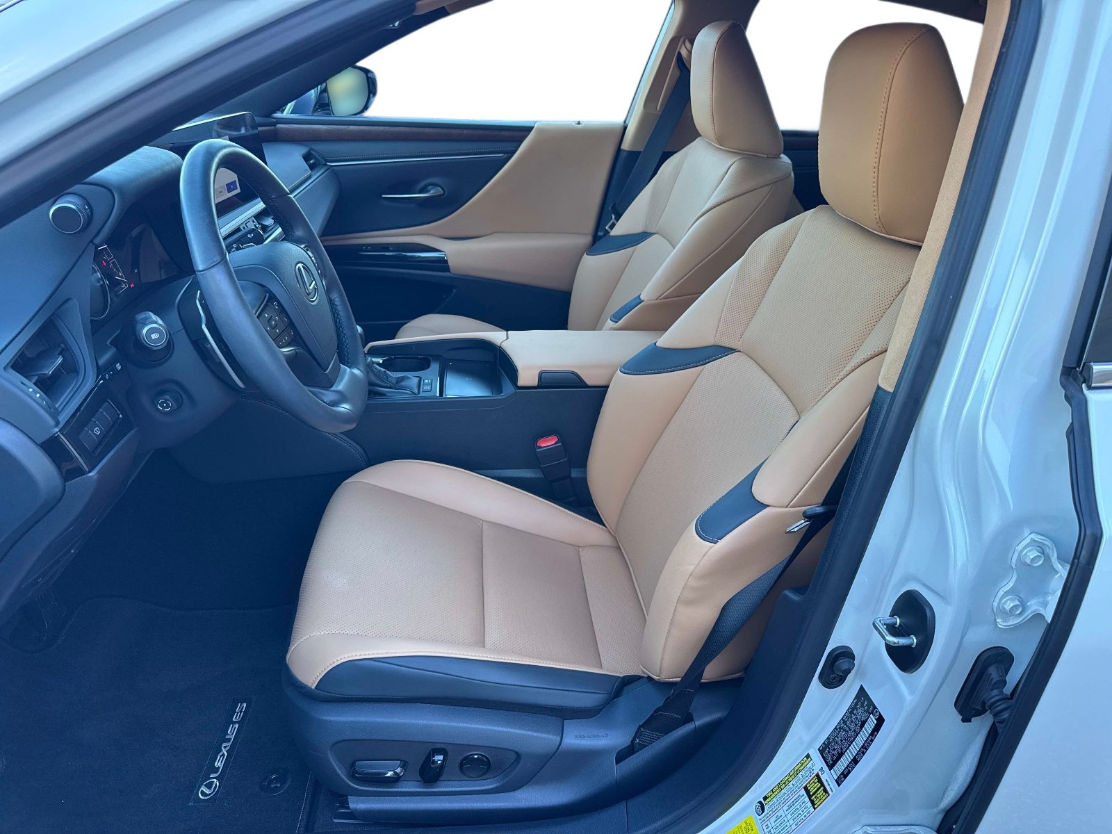 Used 2024 Lexus ES 300h w/ Premium Package FWD image 21