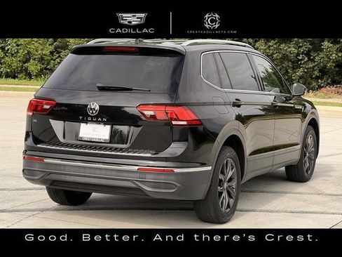 Used 2023 Volkswagen Tiguan SE FWD image 3