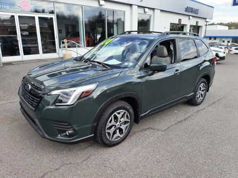 Certified 2024 Subaru Forester Premium AWD/4WD image 6