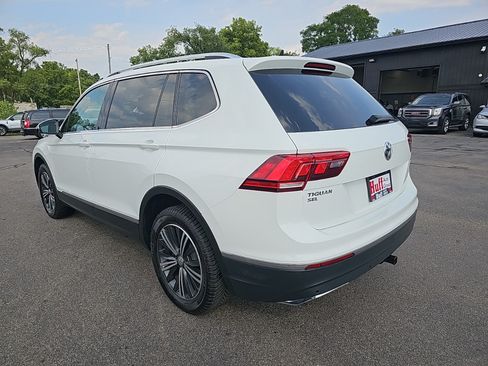 Used 2019 Volkswagen Tiguan SEL w/ 3rd Row Seat Package AWD/4WD image 5