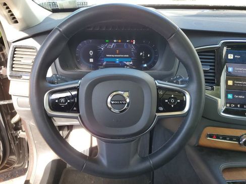 Certified 2023 Volvo XC90 B6 Plus image 18
