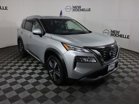 Used 2021 Nissan Rogue SL AWD/4WD image 3