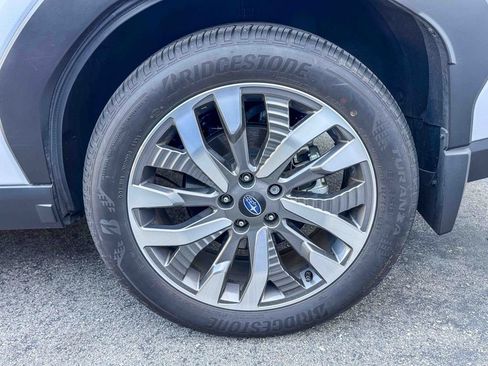Certified 2025 Subaru Forester Touring AWD/4WD image 10