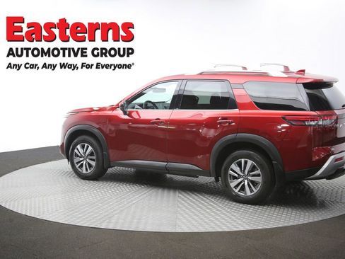 Used 2022 Nissan Pathfinder SL AWD/4WD image 62