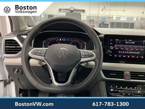 New 2026 Volkswagen Taos SEL image 15