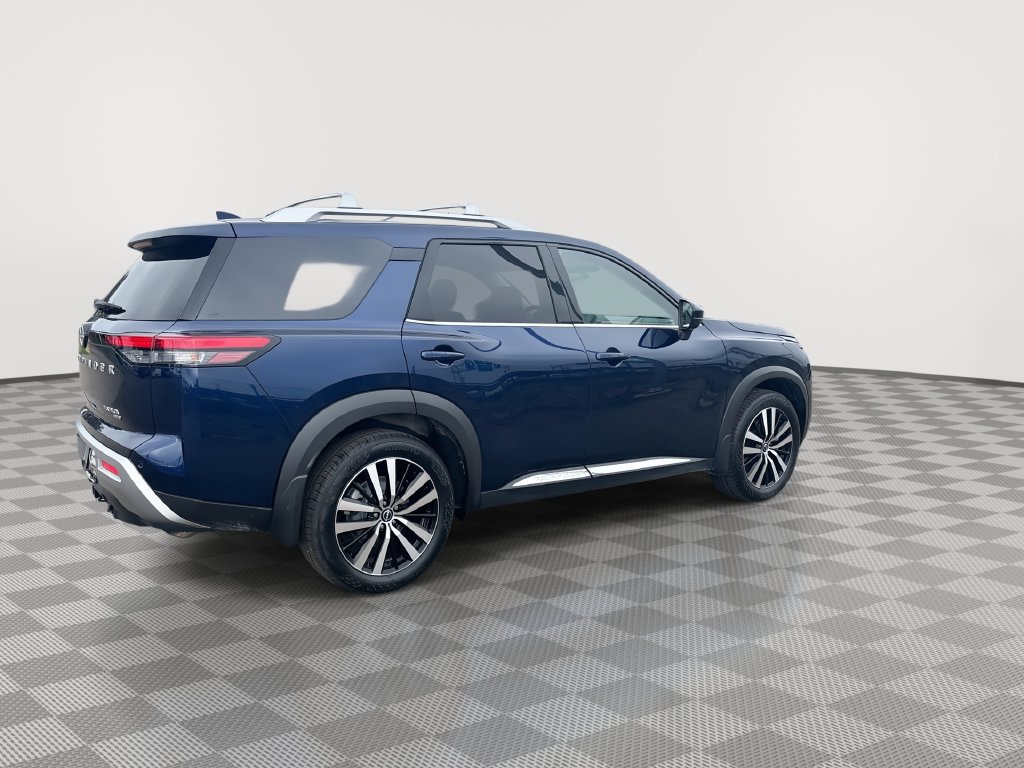 Certified 2024 Nissan Pathfinder Platinum AWD/4WD image 13