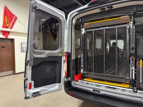 Used 2019 Ford Transit 250 148 Medium Roof image 43