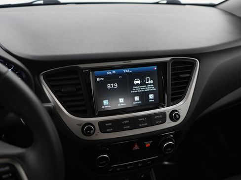 Used 2022 Hyundai Accent Limited image 26