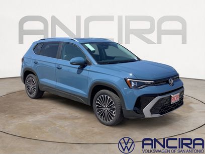 New 2025 Volkswagen Taos SE