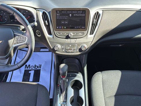 Used 2023 Chevrolet Malibu RS image 23