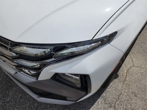 New 2025 Hyundai Tucson Limited image 6