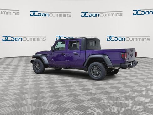 New 2026 Jeep Gladiator Sport image 7
