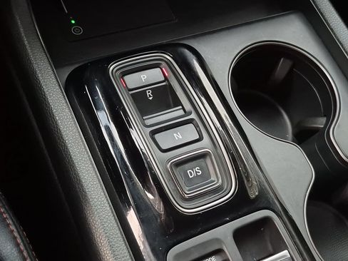 Used 2025 Honda Pilot TrailSport image 20