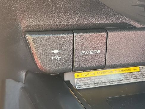 Used 2019 Toyota Camry XSE FWD image 19