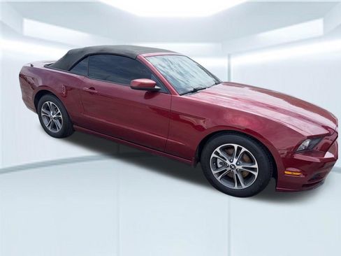 Used 2014 Ford Mustang Premium RWD image 5