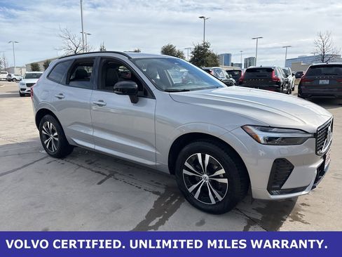 Certified 2025 Volvo XC60 B5 Core image 2