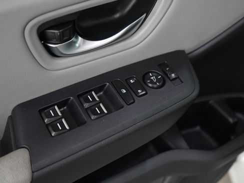 Used 2023 Honda Pilot LX image 20