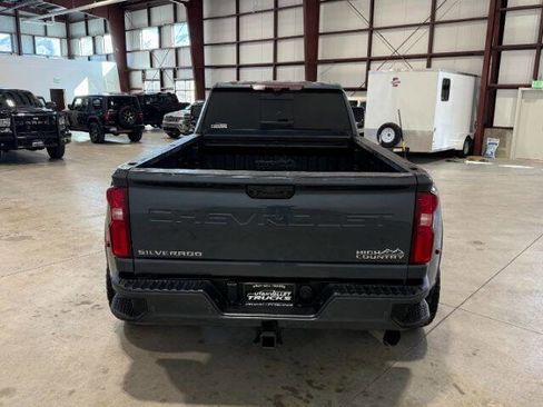 Used 2020 Chevrolet Silverado 3500 High Country image 10