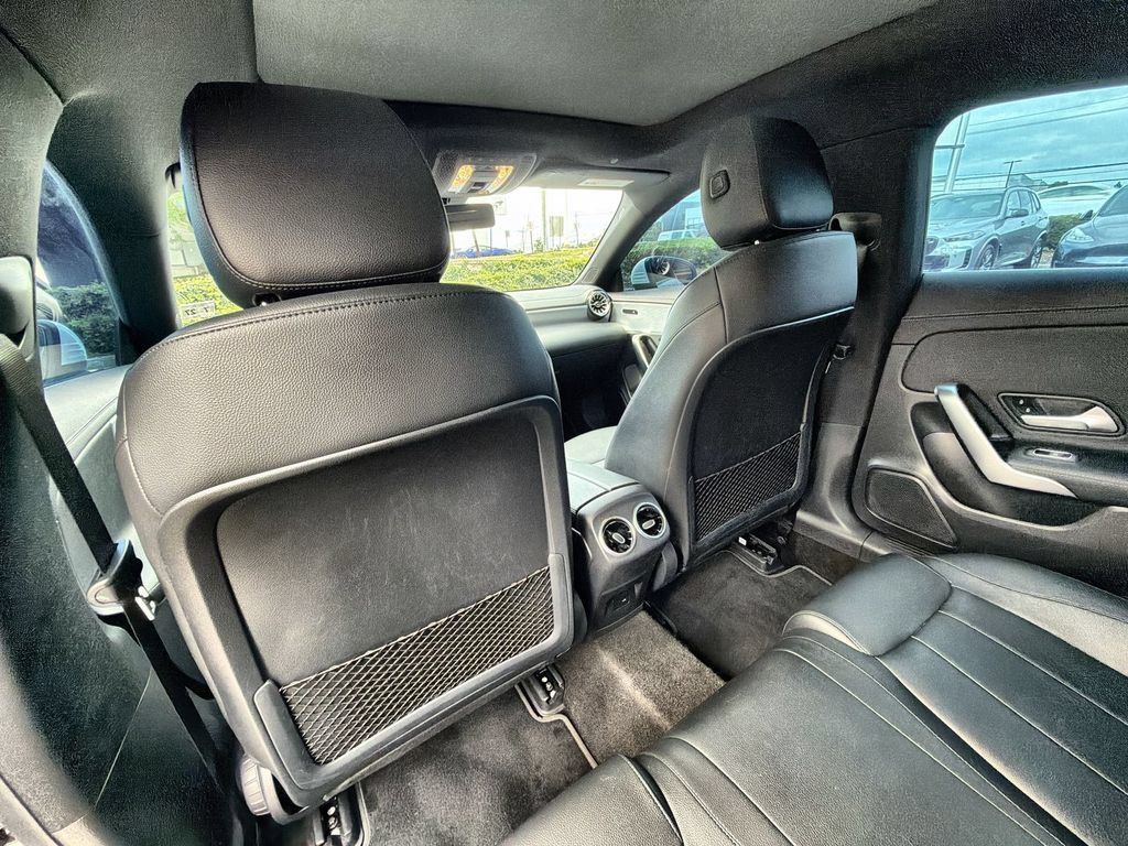 Used 2022 Mercedes-Benz CLA 250 4MATIC image 20