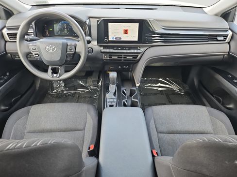 Used 2025 Toyota Camry LE FWD image 14