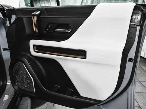 Used 2024 GMC Hummer EV 3X image 14