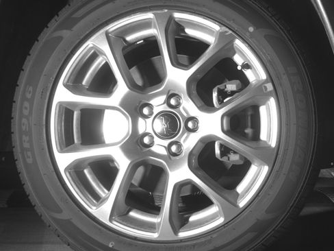 Used 2025 Jeep Compass Limited image 13