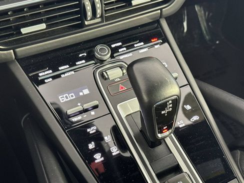 Certified 2023 Porsche Cayenne AWD/4WD image 25