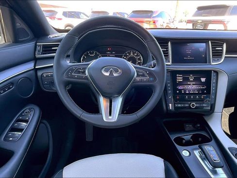 Certified 2024 INFINITI QX55 Luxe w/ Cargo Package image 9