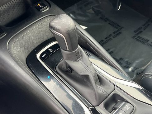 Used 2019 Toyota Corolla XSE image 21